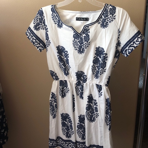 Dresses & Skirts - Mini Dress